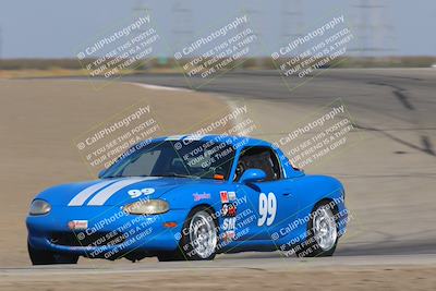 media/Oct-29-2022-CalClub SCCA (Sat) [[e05833b2e9]]/Race Group 3/Qualifying (Outside Grapevine)/